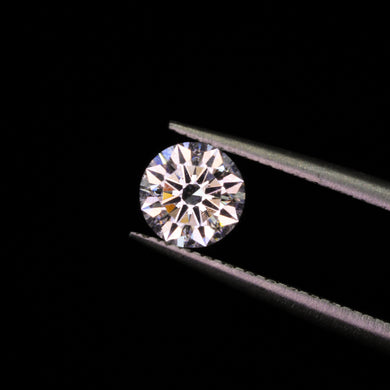 Create your own ring: 0.52ct round lab diamond (D/VVS2)