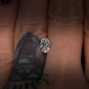 Create your own ring: 1.00ct oval lab diamond (F/VS1)