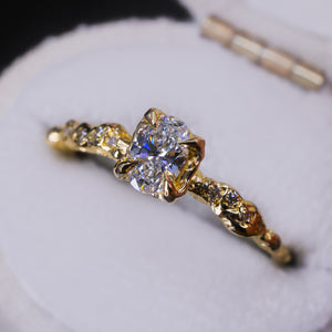 "Calla": 14k yellow gold & lab diamond ring