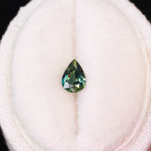 Load image into Gallery viewer, Create your own ring: 0.43ct green/bicolor Australian sapphire