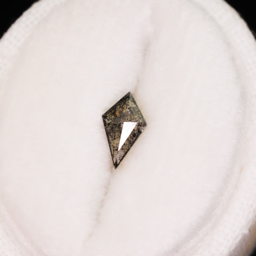 Create your own ring: 0.26ct rosecut kite salt & pepper diamond