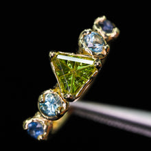 Load image into Gallery viewer, Luna Rose: 14k Starbrite Australian sapphire 5-stone ring (ooak)