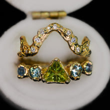 Load image into Gallery viewer, Luna Rose: 14k Starbrite Australian sapphire 5-stone ring (ooak)