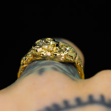 Load image into Gallery viewer, Nightingale: toi et moi ring with 0.89ct vintage OEC diamonds