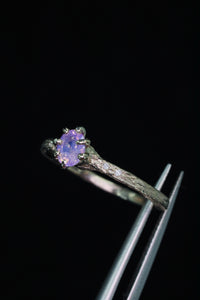 Oakley: 14k palladium white gold, lavender/pink sapphire & diamond ring