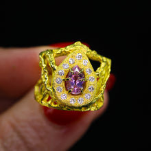 Load image into Gallery viewer, &quot;Lýsa&quot; 18K lab sapphire &amp; diamond shield ring