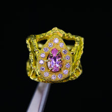 Load image into Gallery viewer, &quot;Lýsa&quot; 18K lab sapphire &amp; diamond shield ring