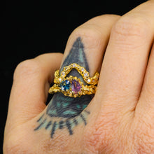 Load image into Gallery viewer, Reverie toi et moi: 14k yellow gold sapphire ring (one of a kind)