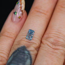 Load image into Gallery viewer, Create your own ring: 0.39ct John Dyer Starbrite blue parti rectangle sapphire
