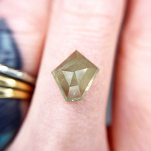 Create your own ring: 3.89ct pastel green rosecut Umba sapphire