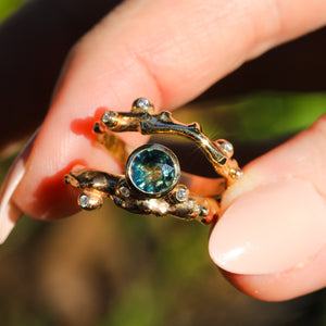 Constellation ring: mermaid parti sapphire