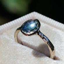 Load image into Gallery viewer, Anais: rosecut Montana sapphire in 14K palladium white gold