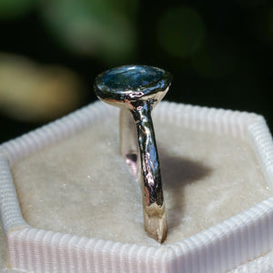 Anais: rosecut Montana sapphire in 14K palladium white gold