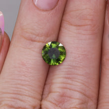 Load image into Gallery viewer, Create your own ring: 1.76ct green Australian sapphire
