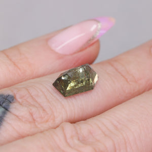 Create your own ring: 4.07ct geometric rosecut hazel sapphire