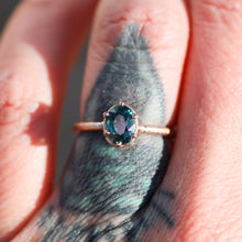 Load image into Gallery viewer, Sonnet ring with teal sapphire in 14K rose gold (one of a kind)