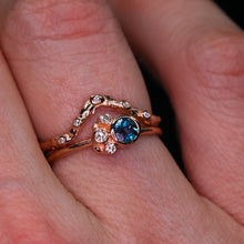 Load image into Gallery viewer, Flora ring: 14K gold with lab alexandrite (made to order)