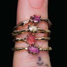 Load image into Gallery viewer, Rowan ring: 14K yellow gold &amp; purple Umba sapphire (ooak)