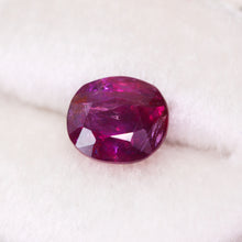 Load image into Gallery viewer, Create your own ring: 1.72ct oval fuscia Umba sapphire