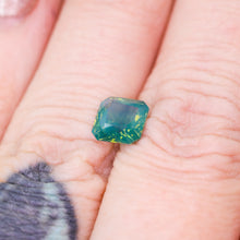Load image into Gallery viewer, Create your own ring: 2ct Madagascar opalescent bicolor sapphire