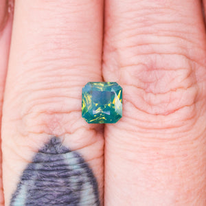 Create your own ring: 2ct Madagascar opalescent bicolor sapphire
