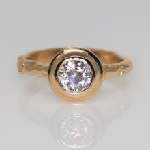 Load image into Gallery viewer, Sequoia ring: 14K solitaire(with 26 gemstone &amp; diamond options)