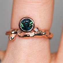 Load image into Gallery viewer, Constellation ring: midnight teal/blue parti sapphire