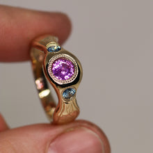 Load image into Gallery viewer, Tendril: 14K Madagascar sapphire signet ring (one of a kind)
