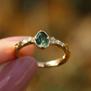 Dahlia ring: 14K yellow gold, parti sapphire & diamond ring (one of a kind)